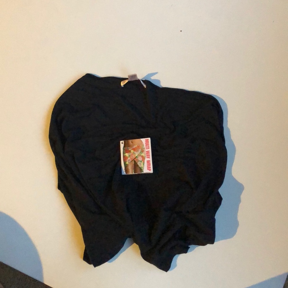 EUC Victoria’s Secret multi way wrap black
